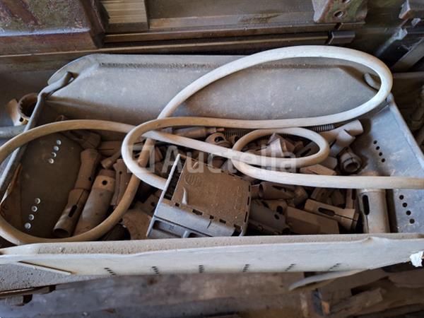 Grote foto interne referentie nn010 torens met 6 posities gil schauffen villeneuves doe het zelf en verbouw ijzerwaren en bevestigingsmiddelen