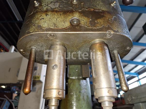 Grote foto interne referentie s0292 boorinstallatie met twee klauwplaten wmw doe het zelf en verbouw ijzerwaren en bevestigingsmiddelen
