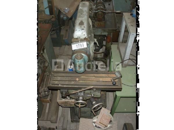 Grote foto interne referentie s1799 verticale freesmachine voor pederson metalen doe het zelf en verbouw ijzerwaren en bevestigingsmiddelen
