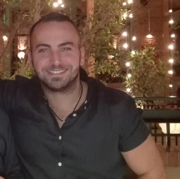 Grote foto ook op zoek naar vastigheid contacten en berichten man zoekt man