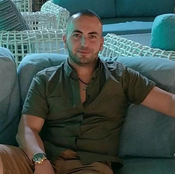 Grote foto ook op zoek naar vastigheid contacten en berichten man zoekt man