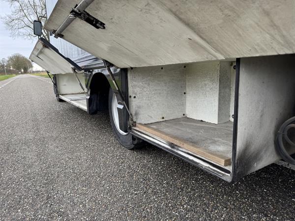 Grote foto mercedes benz vario 814d bakwagen camper foodtruck raceteam met achter sluitklep euro2 origine doe het zelf en verbouw vrachtwagens