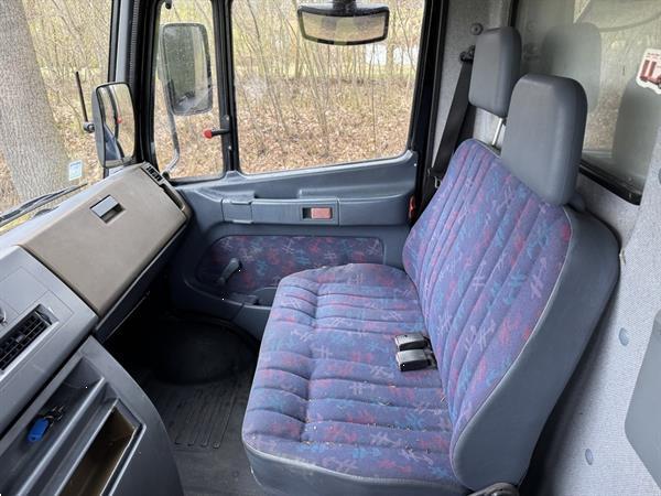 Grote foto mercedes benz vario 814d bakwagen camper foodtruck raceteam met achter sluitklep euro2 origine doe het zelf en verbouw vrachtwagens