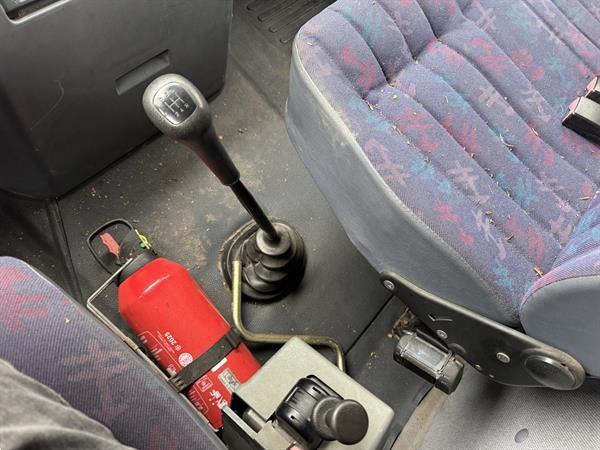 Grote foto mercedes benz vario 814d bakwagen camper foodtruck raceteam met achter sluitklep euro2 origine doe het zelf en verbouw vrachtwagens