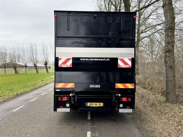 Grote foto mercedes benz vario 814d bakwagen camper foodtruck raceteam met achter sluitklep euro2 origine doe het zelf en verbouw vrachtwagens