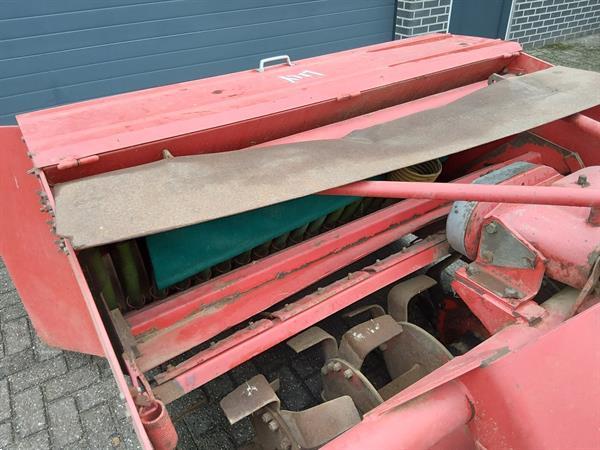 Grote foto lely overtopfrees zaaifrees agrarisch akkerbouw