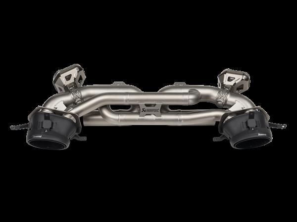 Grote foto dit betreft een porsche 911 992.2 t s 4s akrapovic uitlaat systeem auto onderdelen tuning en styling