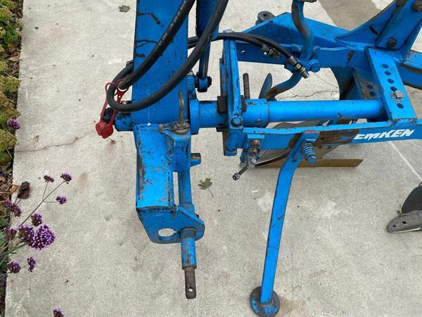 Grote foto lemken opal 90 3 schaar pleog agrarisch ploegen