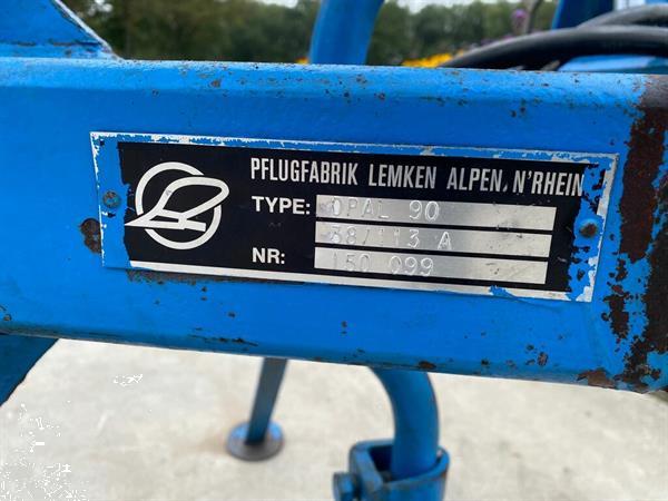 Grote foto lemken opal 90 3 schaar pleog agrarisch ploegen