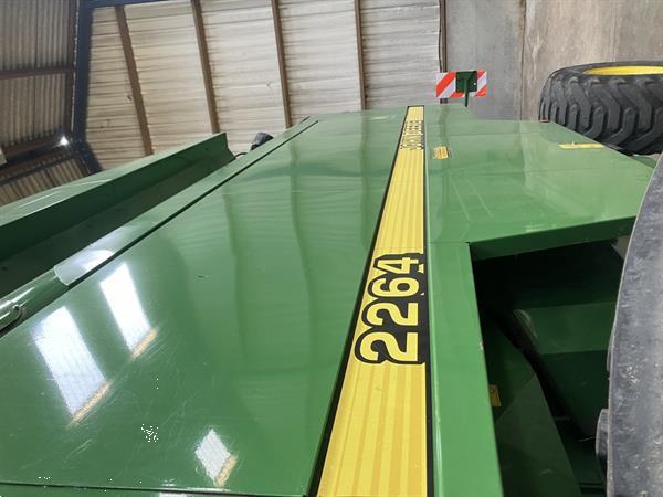Grote foto john deere 2264. agrarisch maaidorsers