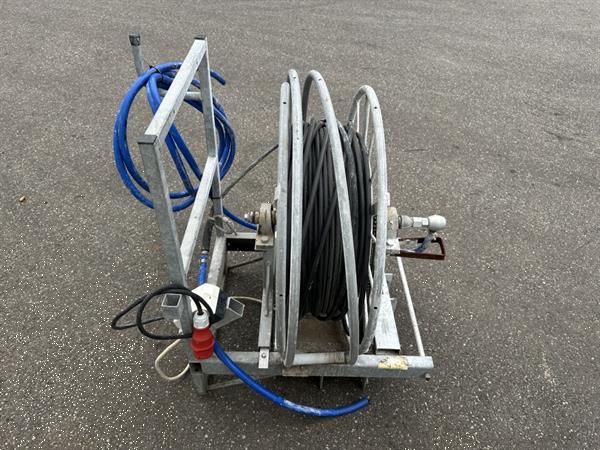 Grote foto jmb slangenhaspel gegalvaniseerd voor water tuin en terras scrobmachines