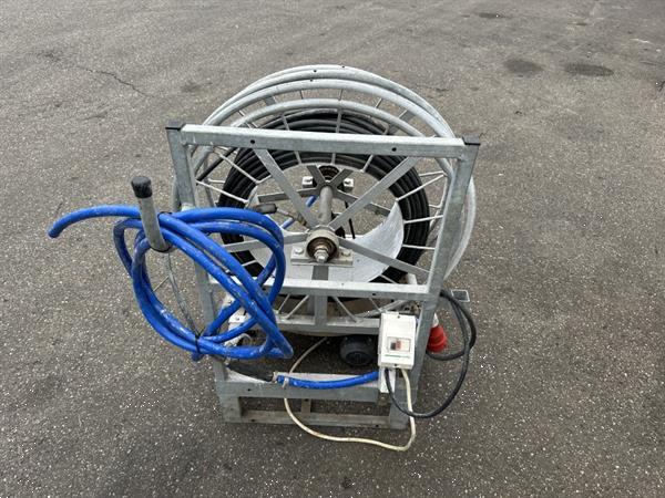 Grote foto jmb slangenhaspel gegalvaniseerd voor water tuin en terras scrobmachines