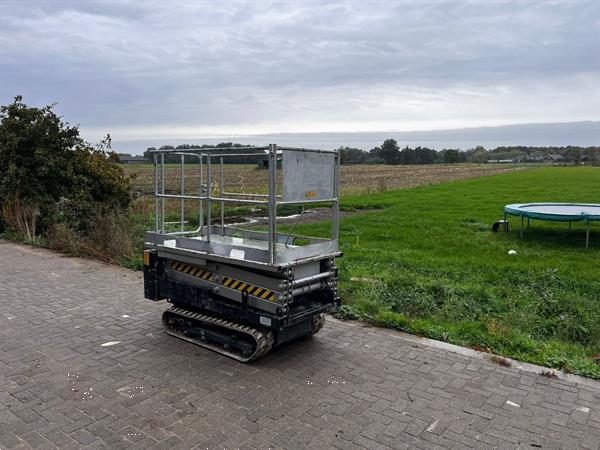 Grote foto hoogwerker rupshoogwerker tadano ac45 schaarhoogwerker doe het zelf en verbouw hoogwerkers