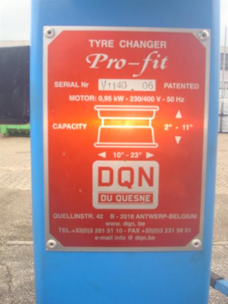 Grote foto banden apparaat du quesne 110 en balanceermachine auto diversen gereedschap