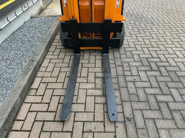 Grote foto vs 22431 elektrische triplex heftruck still efg 1.5 freelift agrarisch heftrucks