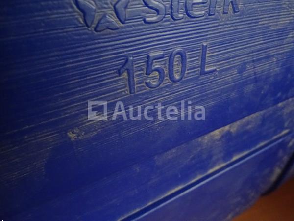 Grote foto tank van 160 l met kraan agrarisch oogstmachines