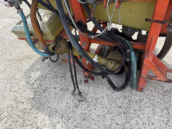 Grote foto agrifac douven veldspuit agrarisch onkruidbestrijding