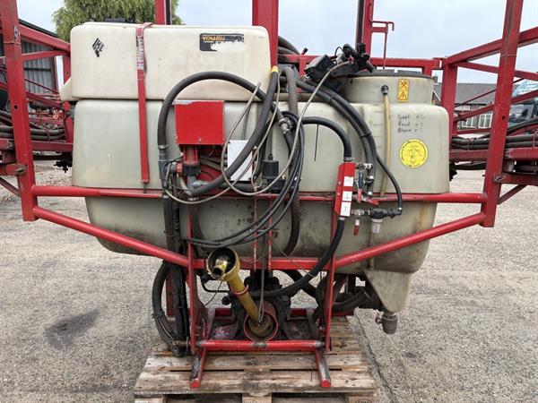 Grote foto agrifac douven veldspuit agrarisch onkruidbestrijding
