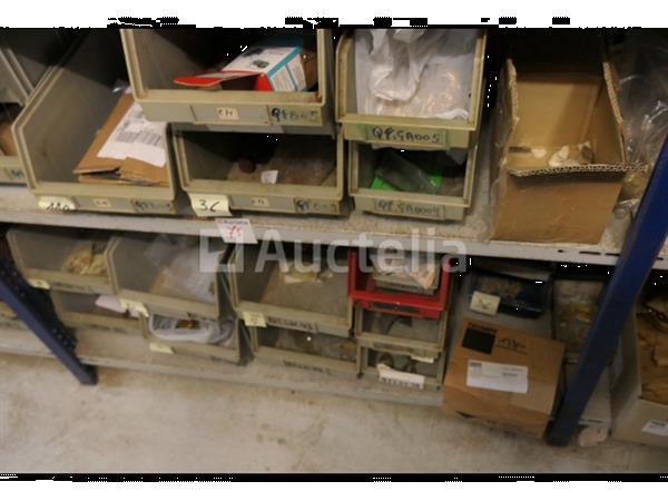 Grote foto decoratieve hardware handgrepen en laarzen sloten van ijzer en messing diversen doe het zelf en verbouw onderdelen en accessoires