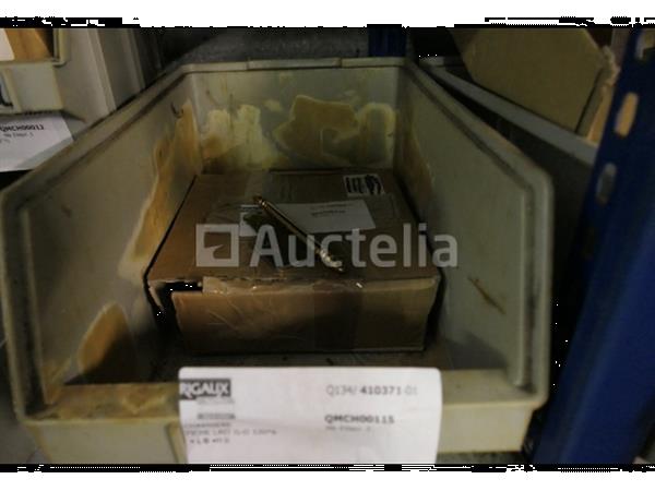 Grote foto grote partij meubelscharnieren ijzeren en messing reuzelpluggen doe het zelf en verbouw onderdelen en accessoires