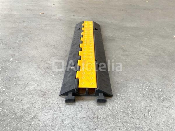 Grote foto 20x kabelbrug met klep en 2 kanalen 100x250x45mm doe het zelf en verbouw onderdelen en accessoires