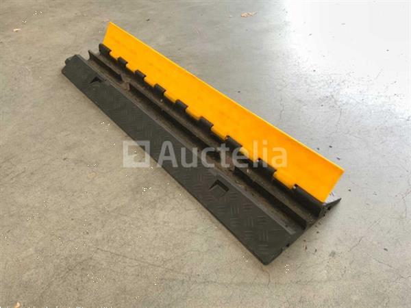 Grote foto 10x kabelbrug met klep en 2 kanalen 100x250x45mm doe het zelf en verbouw onderdelen en accessoires