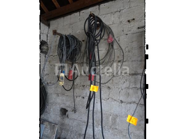 Grote foto een set driefasige elektrische verlengstukken doe het zelf en verbouw onderdelen en accessoires
