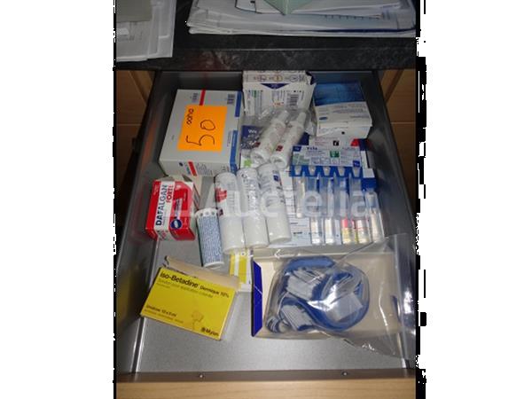 Grote foto inhoud van de kasten en lades in de keuken doe het zelf en verbouw onderdelen en accessoires