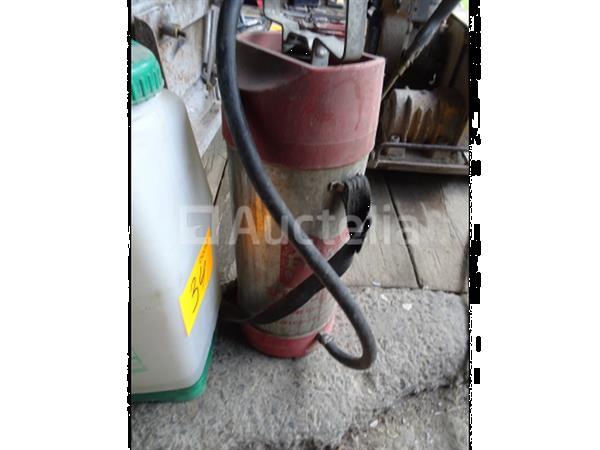 Grote foto 2 sproeiers doe het zelf en verbouw onderdelen en accessoires