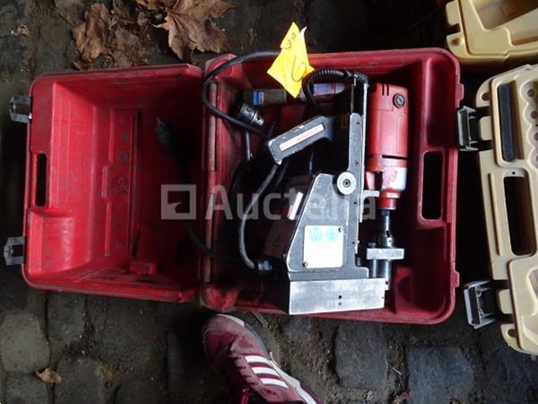 Grote foto een rotabroach magnetische kolomboormachine doe het zelf en verbouw onderdelen en accessoires