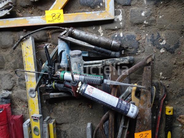 Grote foto een set handgereedschap doe het zelf en verbouw onderdelen en accessoires