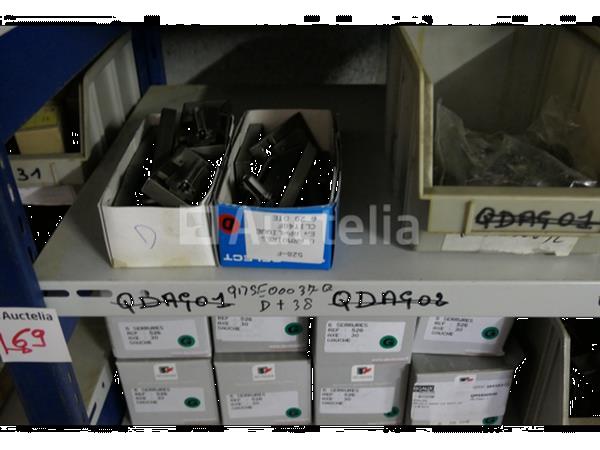 Grote foto grote partij meubelsloten doe het zelf en verbouw onderdelen en accessoires