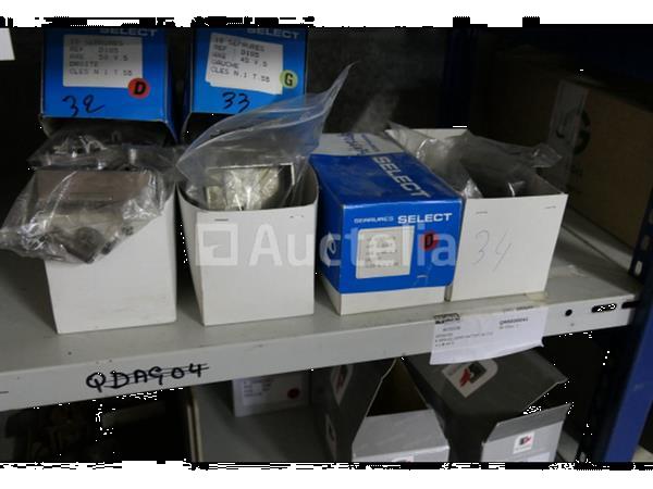 Grote foto grote partij meubelsloten doe het zelf en verbouw onderdelen en accessoires