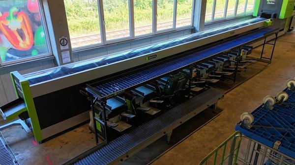 Grote foto greefa combisort fruit en appelsorteermachine 2 lijnen met waterdumper automatische dozenvullers e agrarisch tuinbouw