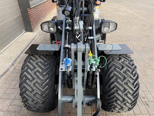 Grote foto giant g2700 x tra hd minishovel nieuw met led verlichting agrarisch shovels