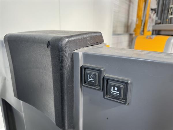 Grote foto eks 110 z doe het zelf en verbouw hefwerktuigen