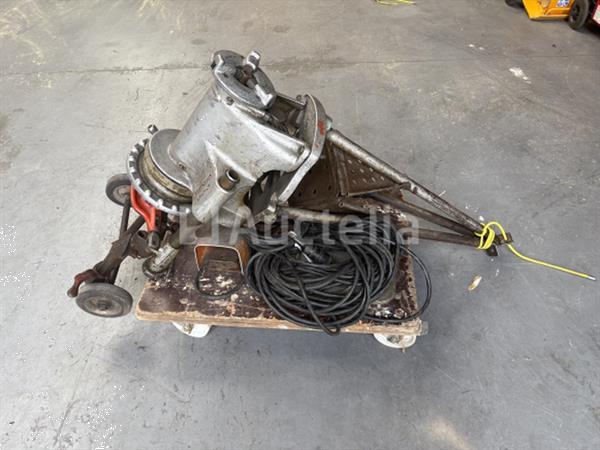 Grote foto ridgid 300 met tristand doe het zelf en verbouw onderdelen en accessoires