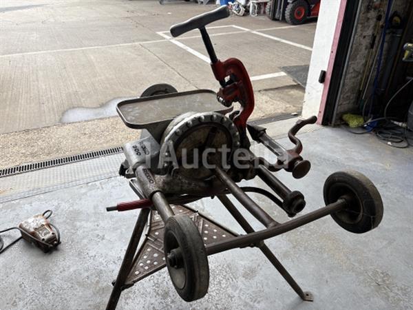 Grote foto ridgid 300 met tristand doe het zelf en verbouw onderdelen en accessoires