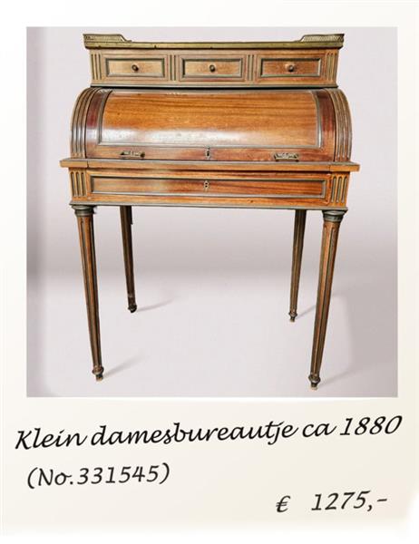 Grote foto kruisvoetkabinet ca 1680 met bloemen op de panelen en sterren binnen no.331550 antiek en kunst stoelen en banken