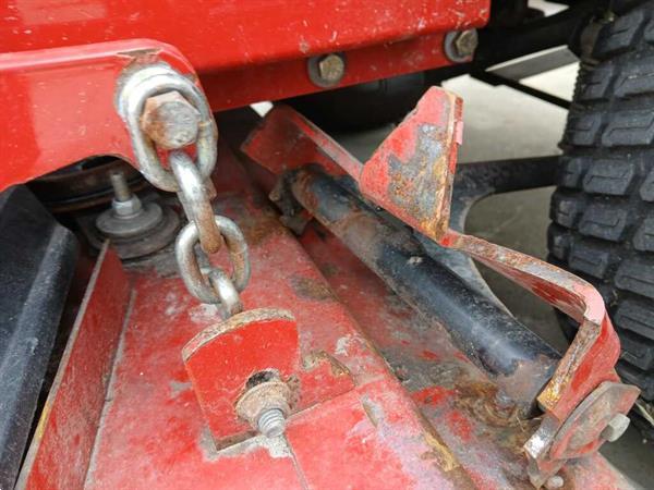 Grote foto toro zeroturn tuin en terras zitmaaiers