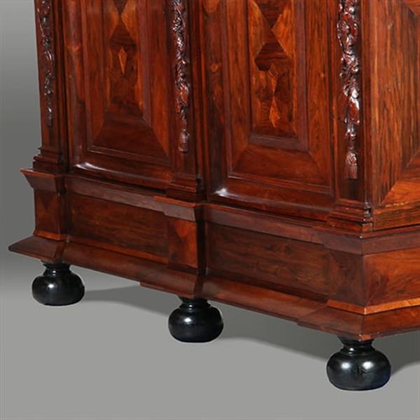Grote foto majestieuze en zeer verfijnde rankenkast ca 1800 no.331520 antiek en kunst stoelen en banken