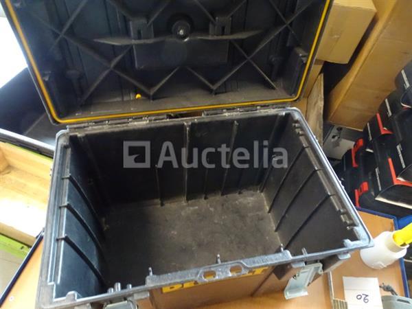 Grote foto dewalt grote opbergkist doe het zelf en verbouw hefwerktuigen