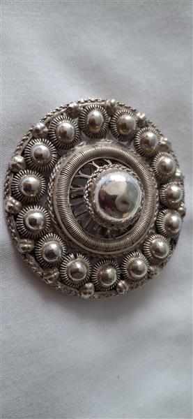 Grote foto antieke zeeuwse zilveren knop broche antiek en kunst goud en zilver