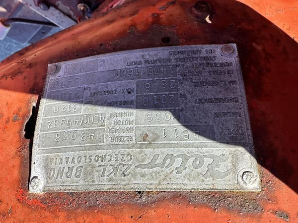 Grote foto zetor 4511 agrarisch tractoren