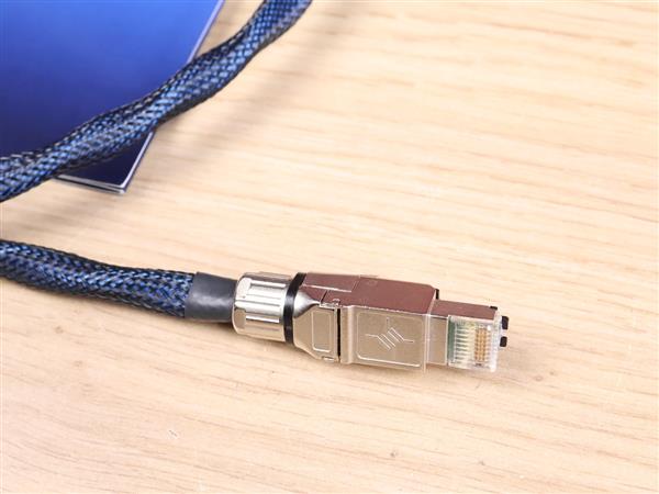 Grote foto siltech royal signature network crown s8 highend digital audio ethernet cable 1 25 metre audio tv en foto onderdelen en accessoires