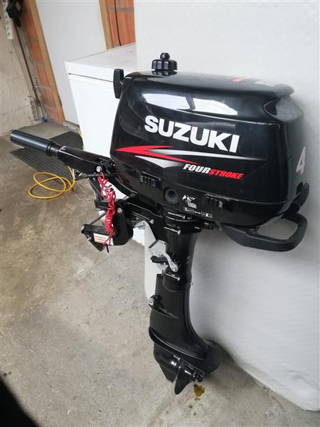 Grote foto rubber boot met motor watersport en boten rubberboten