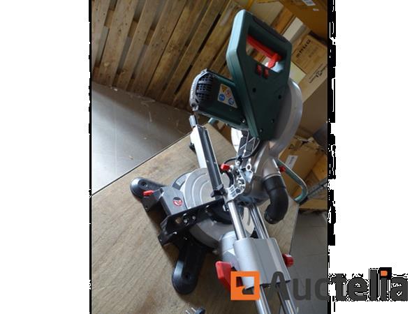 Grote foto afkortzaag metabo kgs 216m doe het zelf en verbouw ijzerwaren en bevestigingsmiddelen