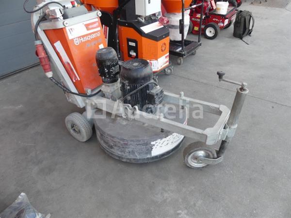 Grote foto ref 2805 husqvarna pg820rc met afstandsbediening bedienbare betonschuurmachine doe het zelf en verbouw ijzerwaren en bevestigingsmiddelen