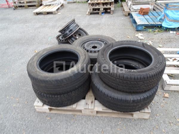 Grote foto 4 banden 3 velgen velgband agrarisch wielen