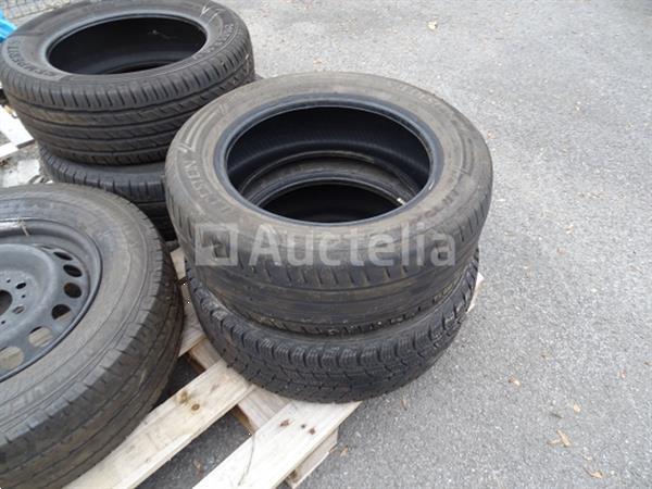 Grote foto 4 banden 3 velgen velgband agrarisch wielen